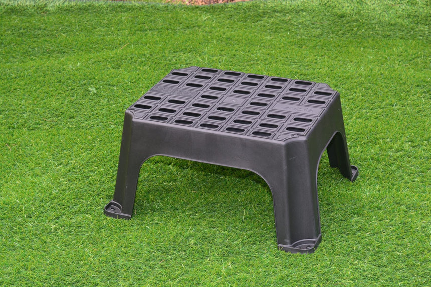 MGI Milenco Giant Single Step