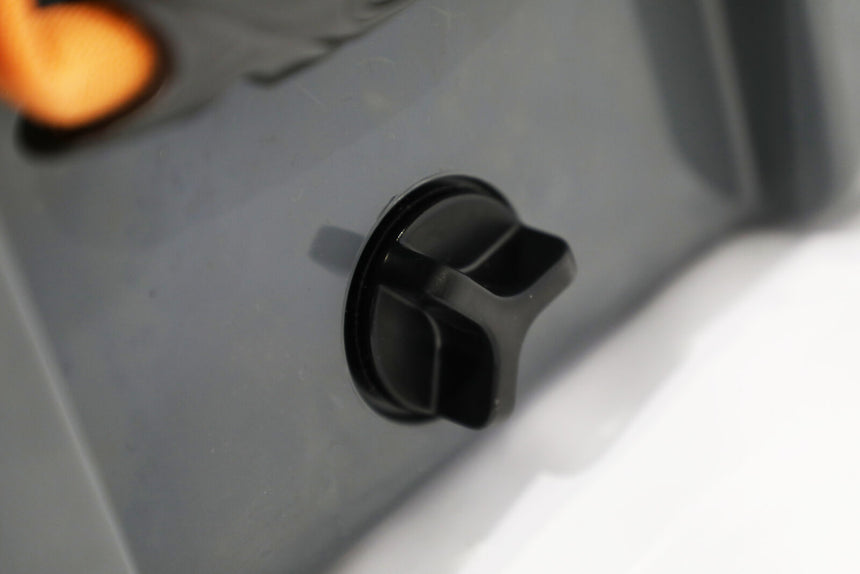 Vango Glacier 33L Cool Box Plug