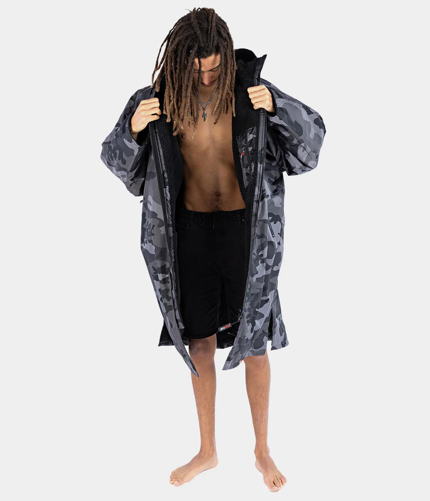 Dryrobe Advance Long Sleeve Black Camouflage - RECYCLED