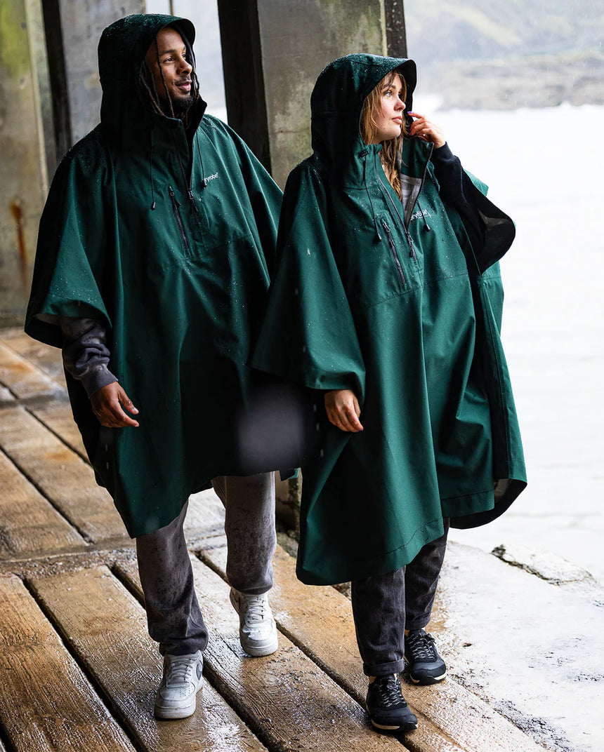 Dryrobe One Size Rainproof Poncho - Dark Green