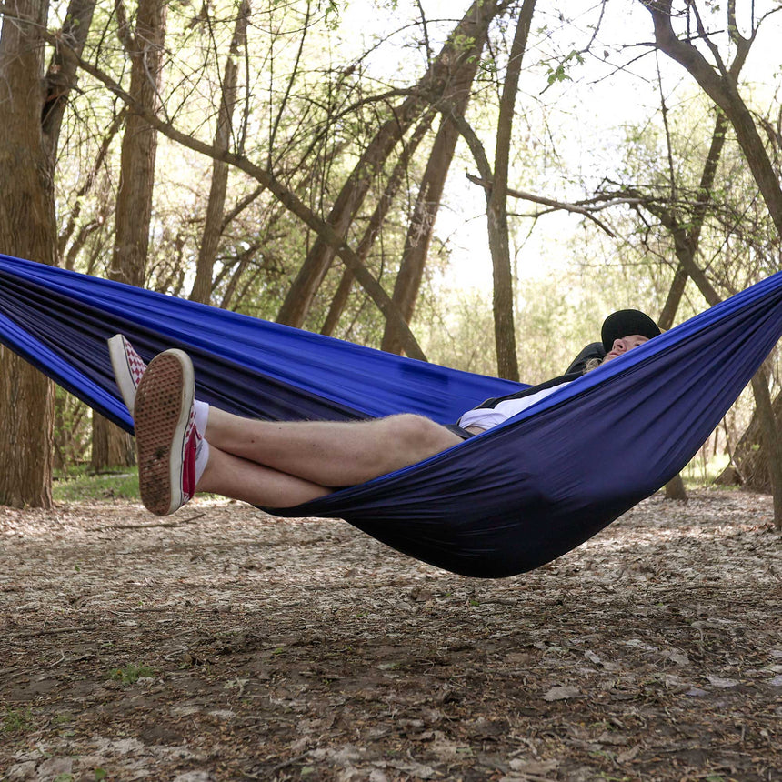 Grand Trunk Double Deluxe Hammock with Straps - Navy/Light Blue