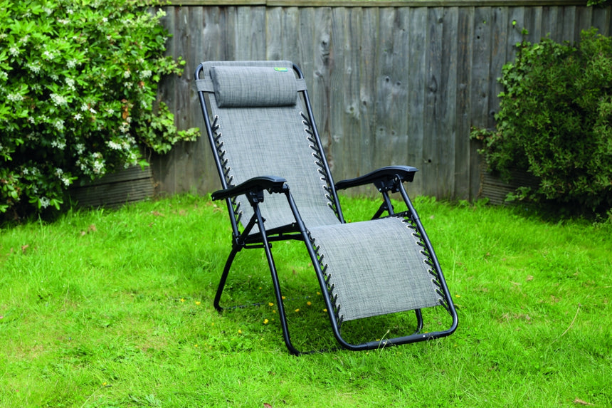 Quest Hampton Relax Chair garden