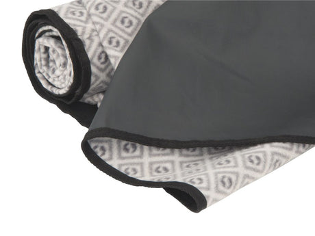 Find me a Carpet for my Tent!