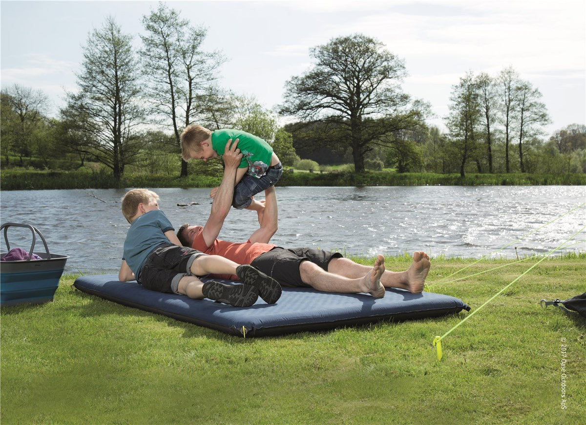 Self Inflating Mat - SIMS - .Com – World Of Camping