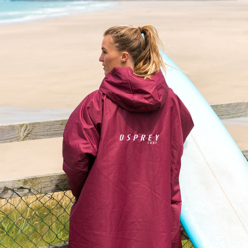 Osprey Unisex Changing Robe Maroon